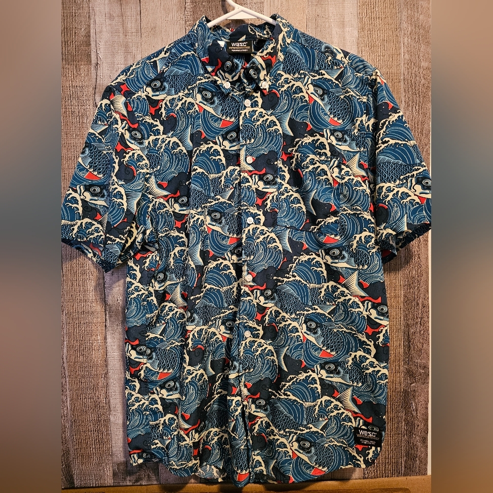 WESC Button Down Men’s Shirt Size M Koi Fish Oden AOP Shirt Pocket